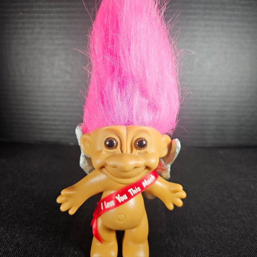 Valentine "I Love You This Much" Russ Troll Doll Cupid Angel. EUC